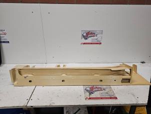 Nieuwe Dorpel rechts Fiat Ducato (230/231/232) 1.9 D Prijs op aanvraag aangeboden door Autodemontage Joko B.V.