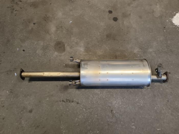 Gebruikte Uitlaat Middendemper Hyundai H-300 2.5 CRDi Prijs op aanvraag aangeboden door Autodemontage Joko B.V.