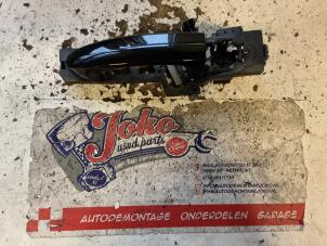 Gebruikte Deurgreep 2Deurs links Ford Fiesta 6 (JA8) 1.6 16V Sport Prijs op aanvraag aangeboden door Autodemontage Joko B.V.