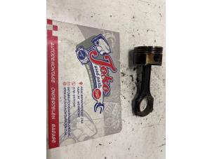 Gebruikte Zuiger Mercedes C (W204) 1.8 C-200K 16V Prijs op aanvraag aangeboden door Autodemontage Joko B.V.