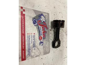 Gebruikte Zuiger Mercedes C (W204) 1.8 C-200K 16V Prijs op aanvraag aangeboden door Autodemontage Joko B.V.