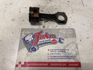 Gebruikte Zuiger Mercedes C (W204) 1.8 C-200K 16V Prijs op aanvraag aangeboden door Autodemontage Joko B.V.