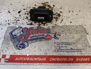 Gebruikte Schakelaar (diversen) Volkswagen Caddy III (2KA,2KH,2CA,2CH) 1.6 TDI 16V Prijs op aanvraag aangeboden door Autodemontage Joko B.V.