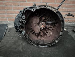 Gebruikte Versnellingsbak Opel Vivaro 1.9 DTI 16V Prijs op aanvraag aangeboden door Autodemontage Joko B.V.