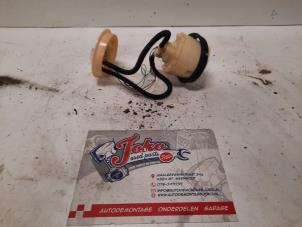 Gebruikte Tank element Pomp Ford Focus 1 1.6 16V Prijs op aanvraag aangeboden door Autodemontage Joko B.V.