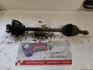 Gebruikte Homokineetas links-voor Opel Vivaro 1.9 DTI 16V Prijs op aanvraag aangeboden door Autodemontage Joko B.V.