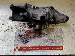 Gebruikte Dynamosteun boven Opel Vivaro 1.9 DTI 16V Prijs op aanvraag aangeboden door Autodemontage Joko B.V.