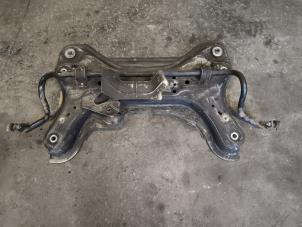 Gebruikte Subframe Opel Vivaro 1.9 DTI 16V Prijs op aanvraag aangeboden door Autodemontage Joko B.V.