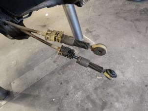 Gebruikte Versnellingspook Renault Modus/Grand Modus (JP) 1.6 16V Prijs op aanvraag aangeboden door Autodemontage Joko B.V.