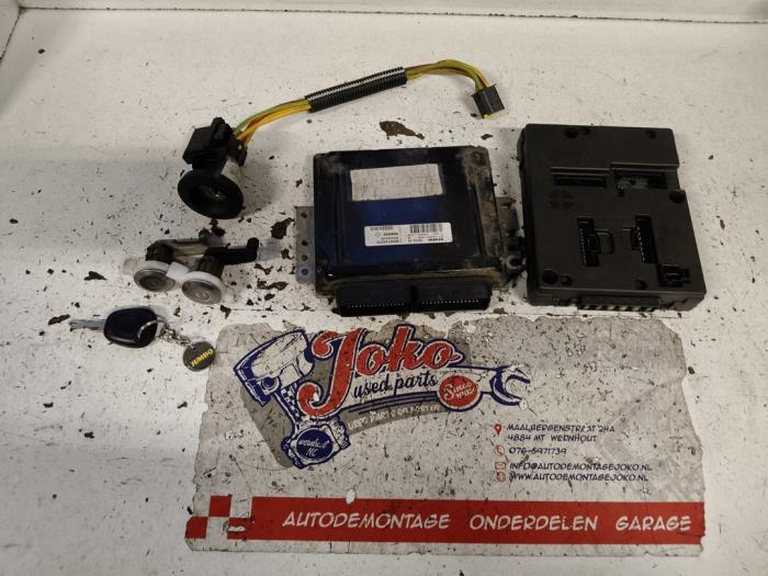 Gebruikte Computer Body Control Renault Scénic I (JA) 1.6 16V Prijs op aanvraag aangeboden door Autodemontage Joko B.V.