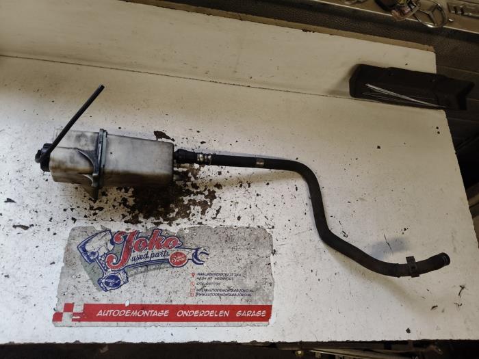 Gebruikte Servo Oliereservoir Citroen Jumper (U9) 2.2 HDi 100 Prijs op aanvraag aangeboden door Autodemontage Joko B.V.