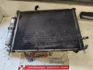 Gebruikte Radiateur Renault Clio III (BR/CR) 1.2 16V TCe 100 Prijs op aanvraag aangeboden door Autodemontage Joko B.V.