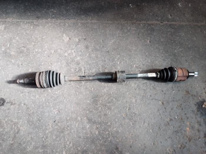 Gebruikte Aandrijfas rechts-voor Opel Tigra Twin Top 1.4 16V Prijs op aanvraag aangeboden door Autodemontage Joko B.V.