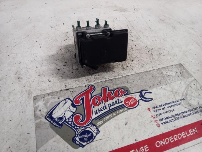 Gebruikte ABS Pomp Opel Tigra Twin Top 1.4 16V Prijs op aanvraag aangeboden door Autodemontage Joko B.V.
