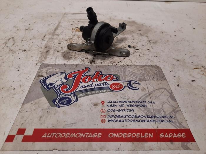 Gebruikte Waterpomp BMW 7 serie (G11/12) 740Le xDrive Prijs op aanvraag aangeboden door Autodemontage Joko B.V.