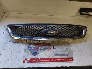 Gebruikte Grille Ford Focus 2 1.6 Ti-VCT 16V Prijs op aanvraag aangeboden door Autodemontage Joko B.V.