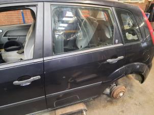 Gebruikte Deur 4Deurs links-achter Ford Fiesta 5 (JD/JH) 1.4 TDCi Prijs op aanvraag aangeboden door Autodemontage Joko B.V.