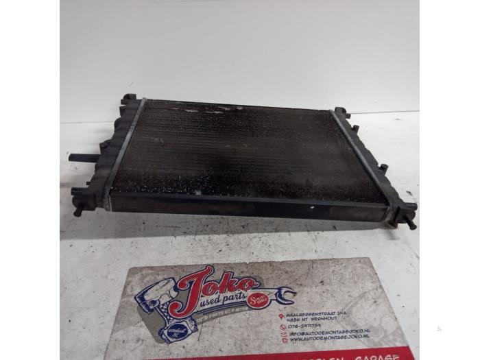 Gebruikte Radiateur Fiat Multipla (186) 1.6 16V 100 SX,ELX Prijs op aanvraag aangeboden door Autodemontage Joko B.V.