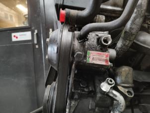 Gebruikte Pomp Servo Mercedes C Combi (S202) 2.4 C240T V6 18V Prijs op aanvraag aangeboden door Autodemontage Joko B.V.