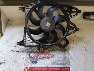 Gebruikte Vin Renault Kangoo Express (FC) 1.5 dCi 60 Prijs op aanvraag aangeboden door Autodemontage Joko B.V.