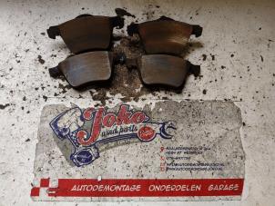 Gebruikte Remblok voor Ford S-Max (GBW) 2.5 Turbo 20V Prijs op aanvraag aangeboden door Autodemontage Joko B.V.