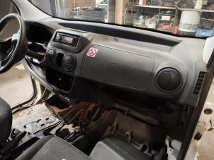 Gebruikte Dashboard Citroen Nemo (AA) 1.4 HDi 70 Prijs op aanvraag aangeboden door Autodemontage Joko B.V.