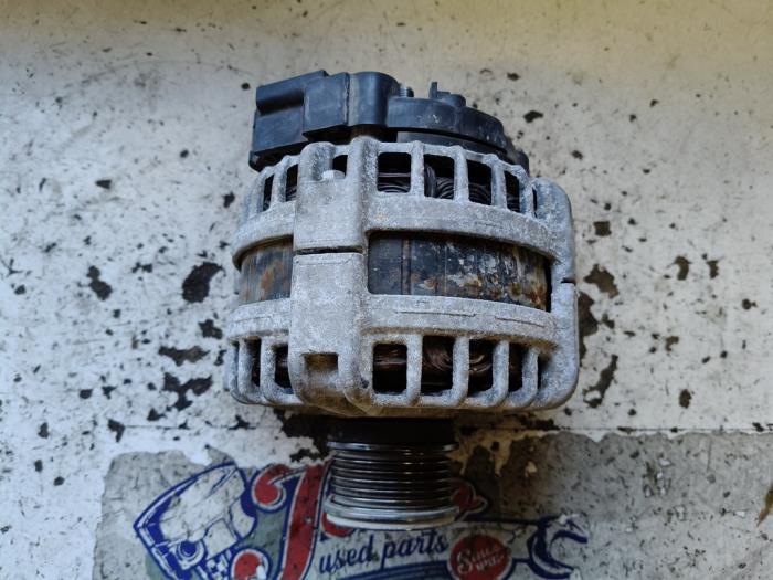 Dynamo van een Volkswagen Caddy Cargo V (SBA/SBH) 2.0 TDI BlueMotionTechnology 2021