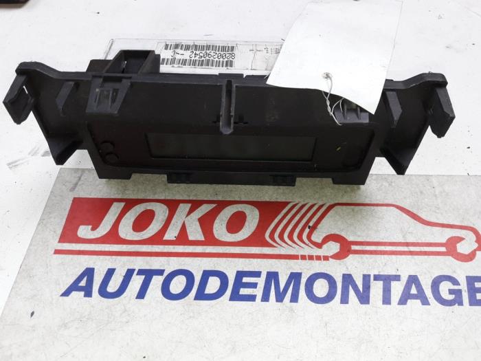 Gebruikte Display Interieur Renault Megane II (BM/CM) 2.0 dCi 16V Prijs op aanvraag aangeboden door Autodemontage Joko B.V.