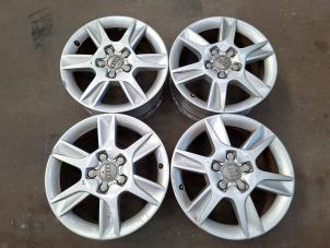 Gebruikte Velgen set Audi A4 (B7) Prijs op aanvraag aangeboden door Autodemontage Joko B.V.