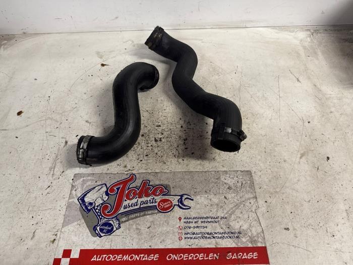 Gebruikte Intercooler Slang Saab 9-3 I (YS3D) 2.0t 16V Ecopower Prijs op aanvraag aangeboden door Autodemontage Joko B.V.