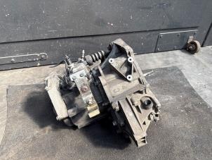 Gebruikte Versnellingsbak Fiat Grande Punto (199) 1.2 Prijs op aanvraag aangeboden door Autodemontage Joko B.V.