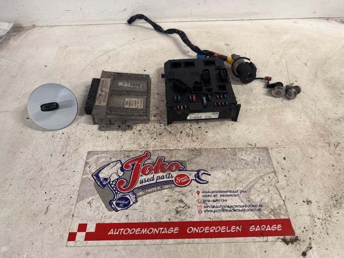 Gebruikte Computer Body Control Peugeot 206 (2A/C/H/J/S) 1.4 XR,XS,XT,Gentry Prijs op aanvraag aangeboden door Autodemontage Joko B.V.