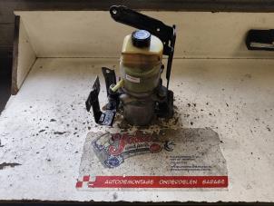 Gebruikte Servopomp Ford Kuga I 2.0 TDCi 16V Prijs op aanvraag aangeboden door Autodemontage Joko B.V.