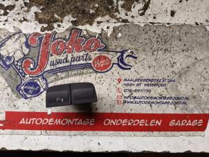 Gebruikte PDC Schakelaar Ford Kuga I 2.0 TDCi 16V Prijs op aanvraag aangeboden door Autodemontage Joko B.V.