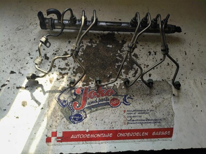 Gebruikte Dieselleiding Set Volvo C70 (MC) 2.0 D3 20V Prijs op aanvraag aangeboden door Autodemontage Joko B.V.