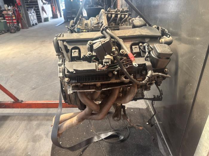 Motor van een BMW 3 serie (E46/4) 318i 16V 2004