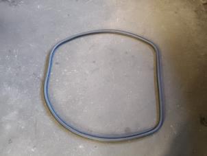 Gebruikte Deurrubber 4Deurs links-achter Peugeot 208 I (CA/CC/CK/CL) 1.0 Vti 12V PureTech Prijs op aanvraag aangeboden door Autodemontage Joko B.V.