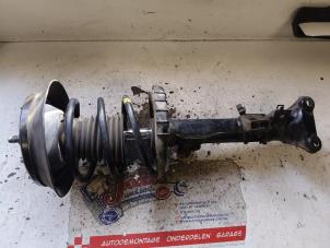 Gebruikte Mac Phersonpoot rechts-voor Mercedes C (W203) 2.2 C-220 CDI 16V Prijs op aanvraag aangeboden door Autodemontage Joko B.V.