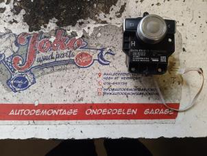 Gebruikte Bediening boordcomputer Mercedes C Estate (S204) 2.2 C-200 CDI 16V . Prijs op aanvraag aangeboden door Autodemontage Joko B.V.