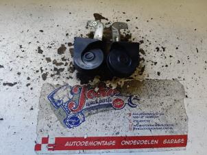 Gebruikte Claxon Volvo C30 (EK/MK) 1.6 D 16V Prijs op aanvraag aangeboden door Autodemontage Joko B.V.