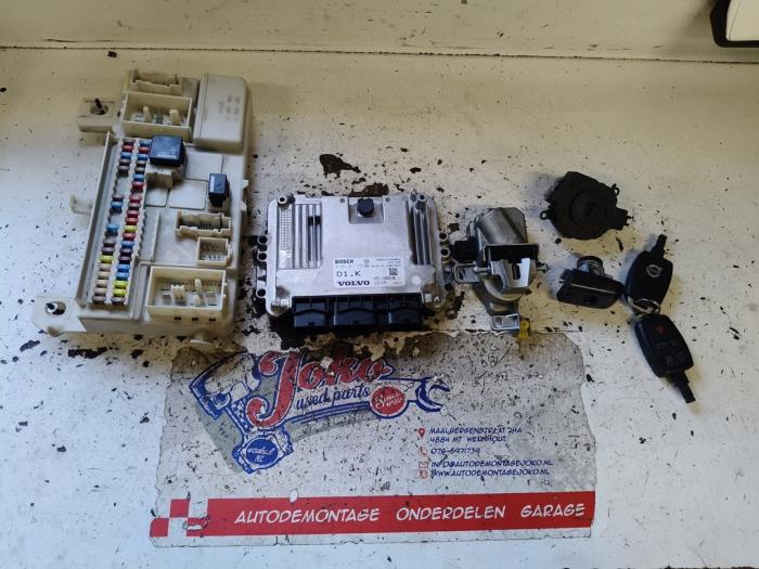 Gebruikte Module Bodycontrol Volvo C30 (EK/MK) 1.6 D 16V Prijs op aanvraag aangeboden door Autodemontage Joko B.V.