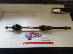 Gebruikte Aandrijfas rechts-voor Renault Kangoo Express (FW) 1.5 dCi 75 Prijs op aanvraag aangeboden door Autodemontage Joko B.V.