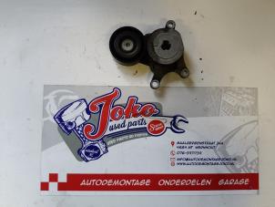 Gebruikte Spanrol Multiriem Mercedes CLA (117.3) 1.6 CLA-200 16V Prijs op aanvraag aangeboden door Autodemontage Joko B.V.