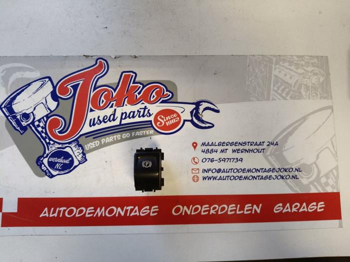 Gebruikte Handrem schakelaar Opel Meriva (B) 1.3 CDTI 16V Prijs op aanvraag aangeboden door Autodemontage Joko B.V.