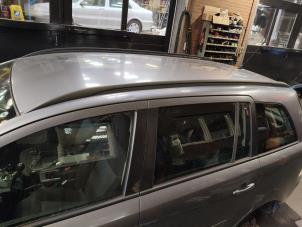 Gebruikte Dakrail set Opel Zafira (M75) 1.9 CDTI Prijs op aanvraag aangeboden door Autodemontage Joko B.V.