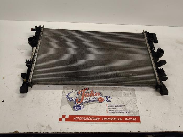 Gebruikte Radiateur Opel Insignia Sports Tourer 2.0 CDTI 16V 160 Ecotec Prijs op aanvraag aangeboden door Autodemontage Joko B.V.