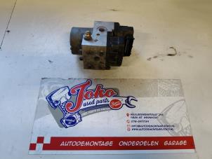 Gebruikte ABS Pomp Toyota Yaris (P1) 1.3 16V VVT-i Prijs op aanvraag aangeboden door Autodemontage Joko B.V.