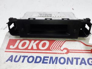 Gebruikte Display Interieur Peugeot 406 Break (8E/F) 1.8 16V Prijs op aanvraag aangeboden door Autodemontage Joko B.V.