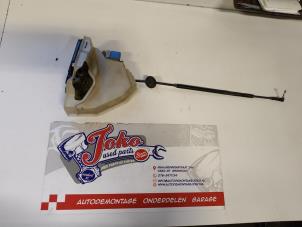 Gebruikte Deurslot Mechaniek 4Deurs links-achter Volkswagen Golf V (1K1) 1.4 TSI 122 16V Prijs op aanvraag aangeboden door Autodemontage Joko B.V.