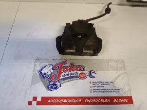 Gebruikte Remklauw (Tang) links-voor Renault Megane III Grandtour (KZ) 1.5 dCi 110 Prijs op aanvraag aangeboden door Autodemontage Joko B.V.